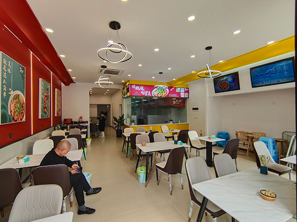 店內(nèi)展示