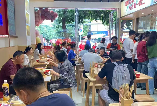 從成都街頭走向大江南北，蜀一蜀二冒菜的長(zhǎng)期主義加盟路